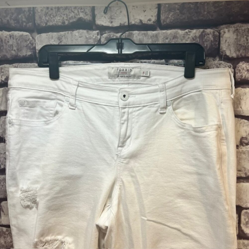 Torrid White Distressed Crop Pants Size 14 - Picture 2 of 9